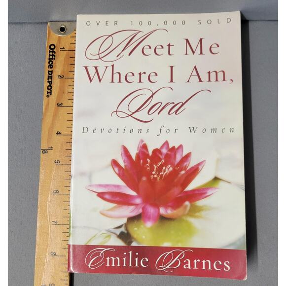 Meet Me Where I Am Emilie Barnes Devotions For Women Christian Book Softcover - Picture 10 of 16
